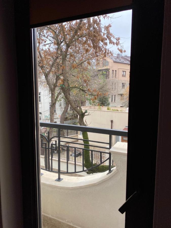 Stylish Urban Apart New 2021 Close To The Beach Varna Bagian luar foto