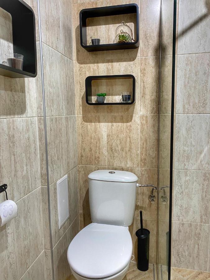 Stylish Urban Apart New 2021 Close To The Beach Varna Bagian luar foto